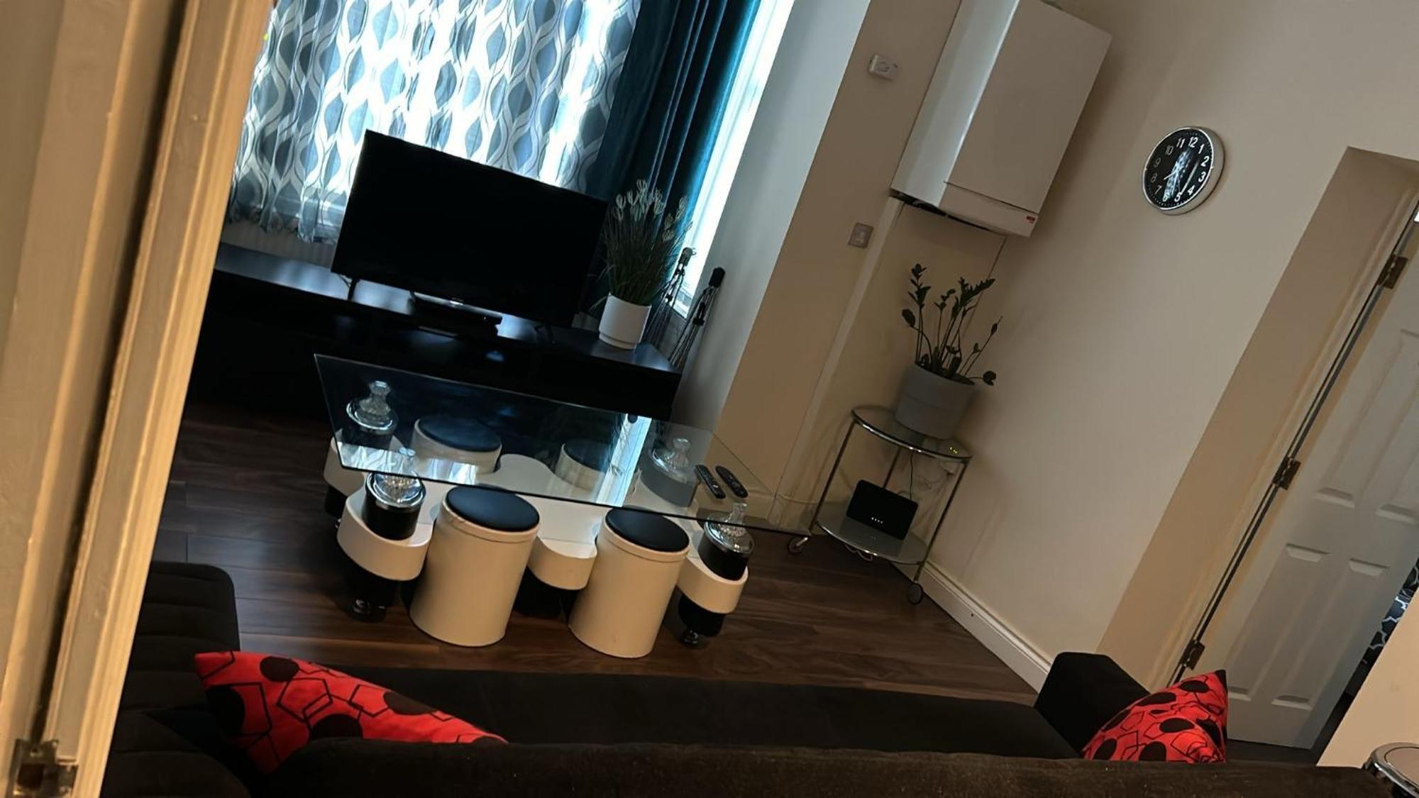 Luxurious 2 Bed Apartment Bedford Luaran gambar