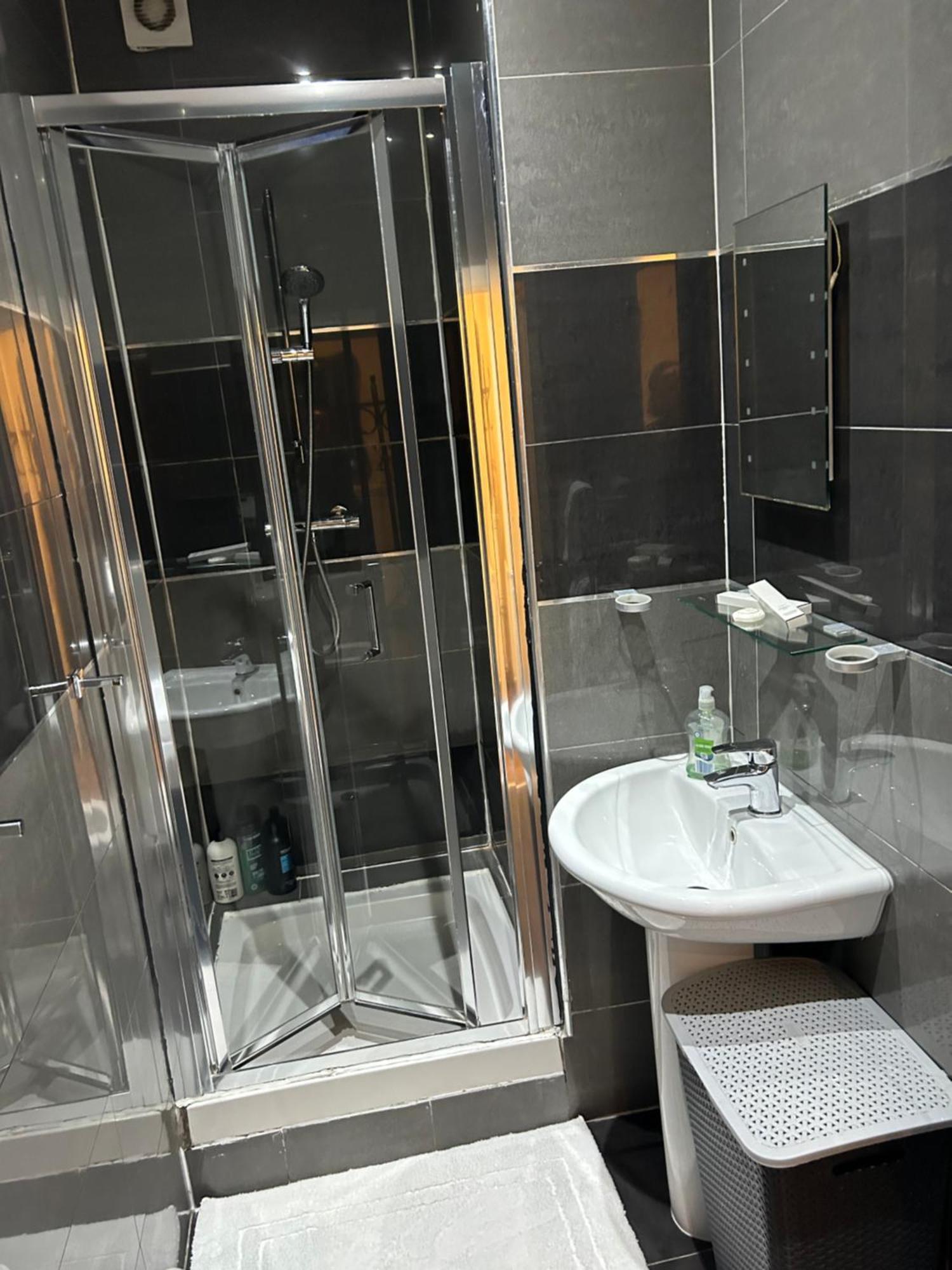 Luxurious 2 Bed Apartment Bedford Luaran gambar